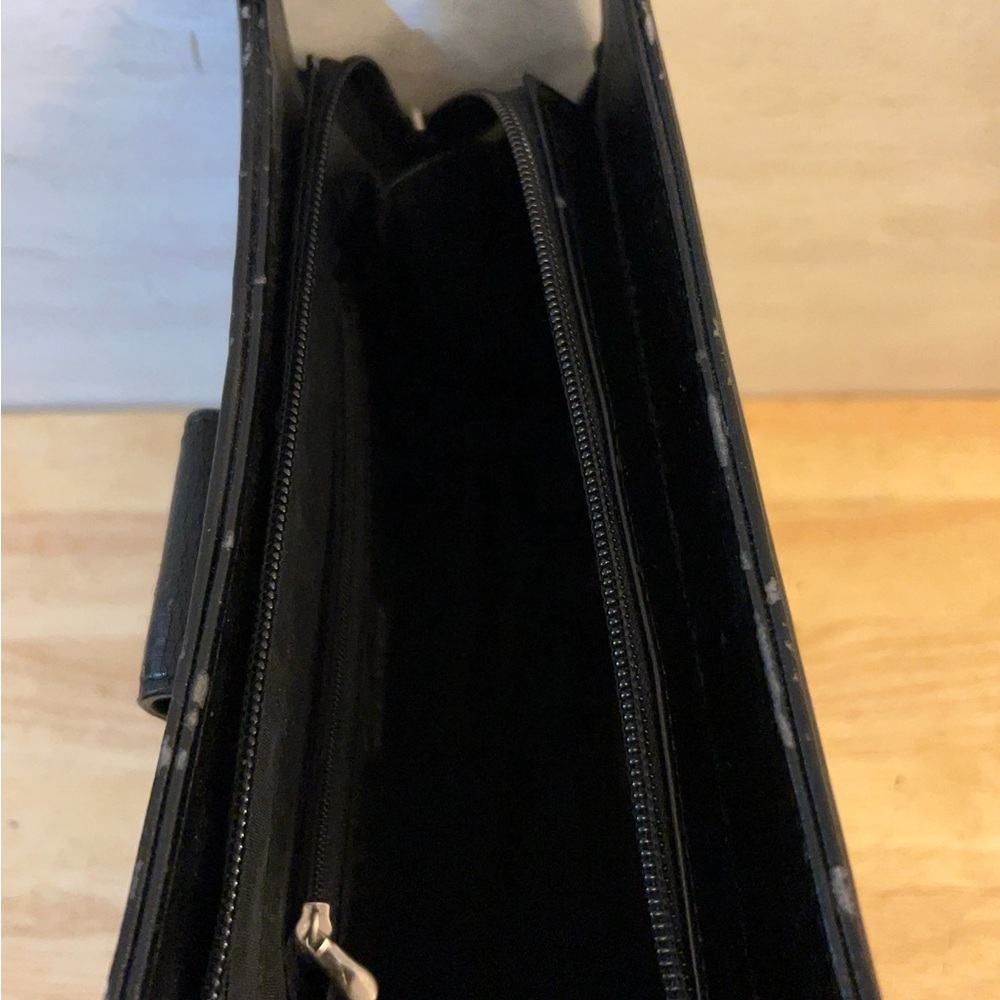 Fashion Inspired Black Leather Shoulder Bag Silver-Tone G - Picture 9 of 15